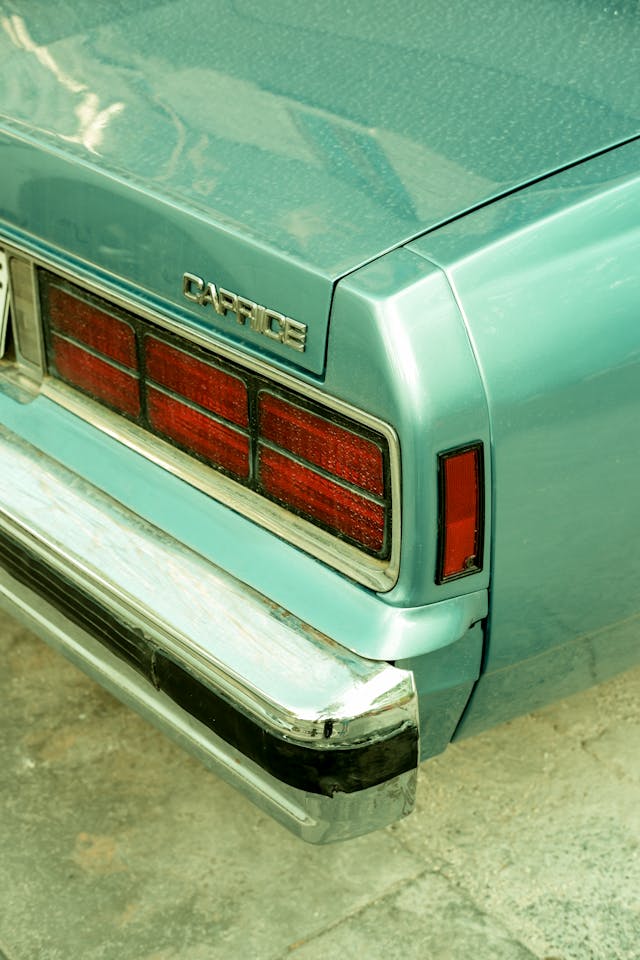 Restaurer une voiture américaine ancienne
